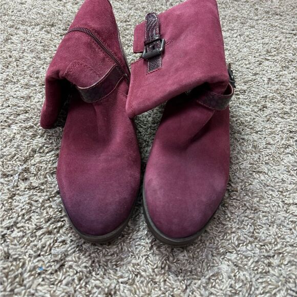 Naturalizer Merlot Burgundy Red Boots - Picture 2 of 4